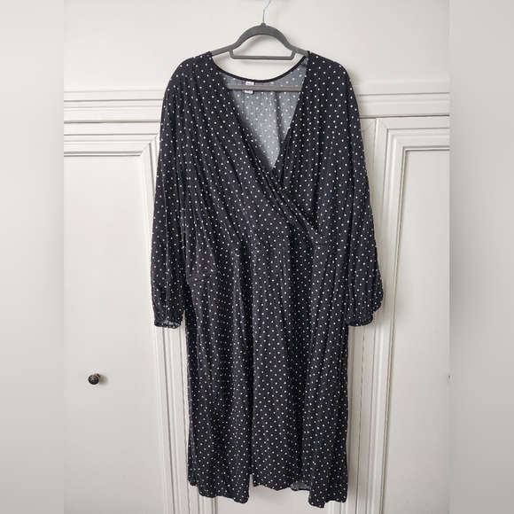 Old Navy V-Neck Polka Dot Long Sleeve Dress Black & White - Picture 1 of 3
